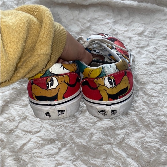 Disney Mickey Mouse vans - Picture 11 of 11